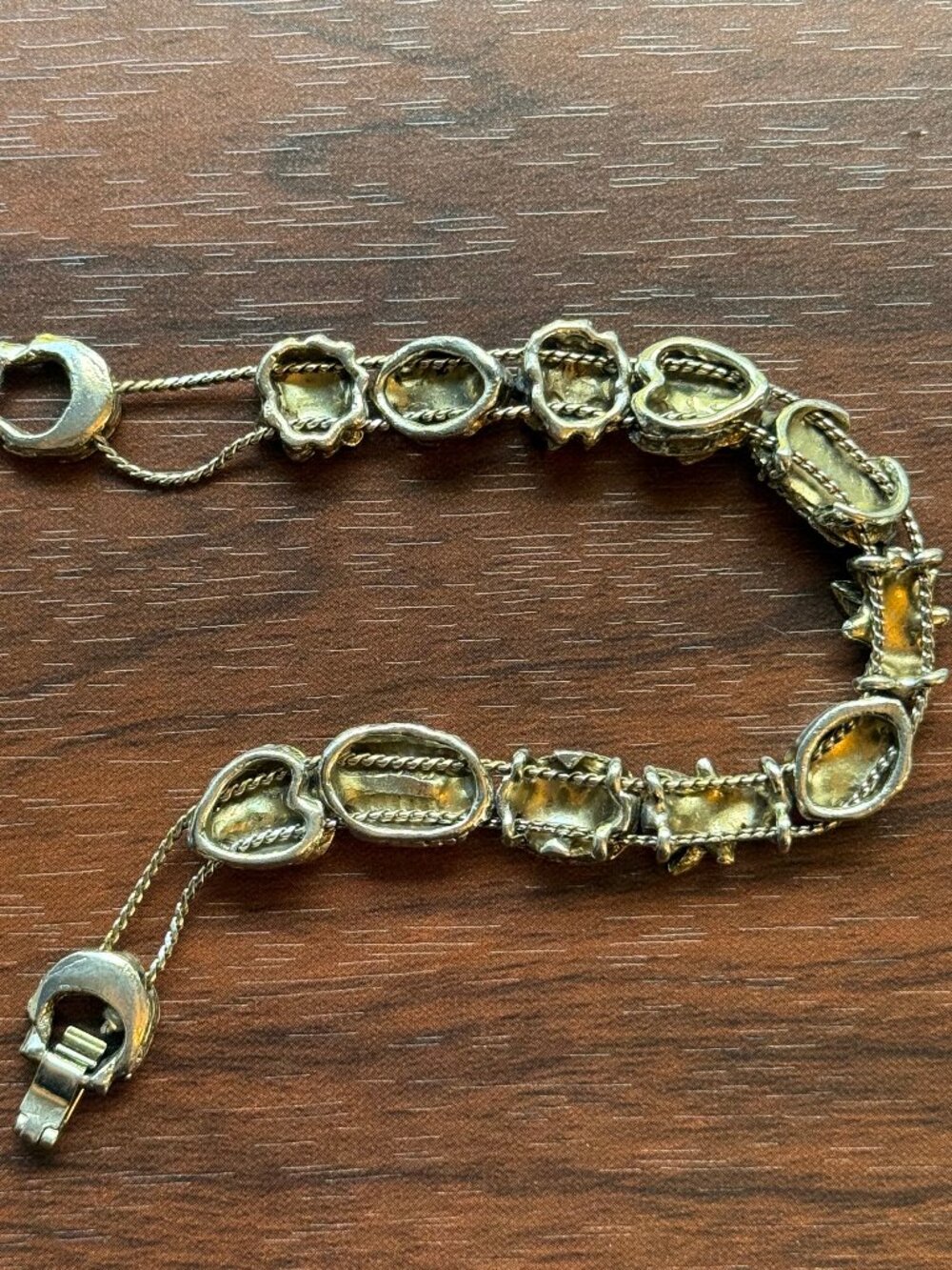 Pretty Vintage Goldette Slide Bracelet Floral and Insect - Picture 4 of 4